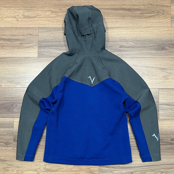 Voormi Inversion Jacket in Titanium Gray/Dark Blue Size Large - Picture 11 of 16